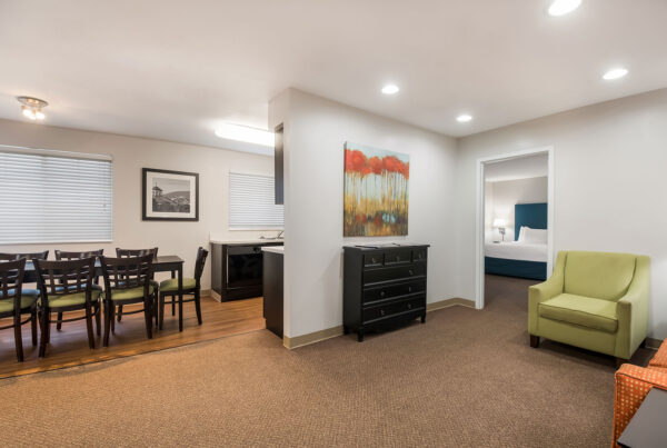 Living area Mainstay Suites Chattanooga