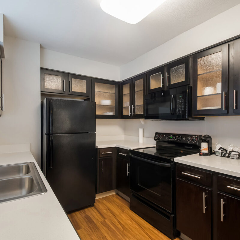 Mainstay Suites Chattanooga Full Kitchen