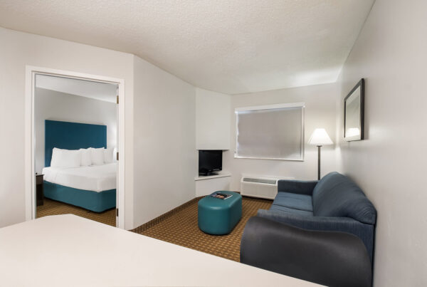 Living area Mainstay Suites Chattanooga