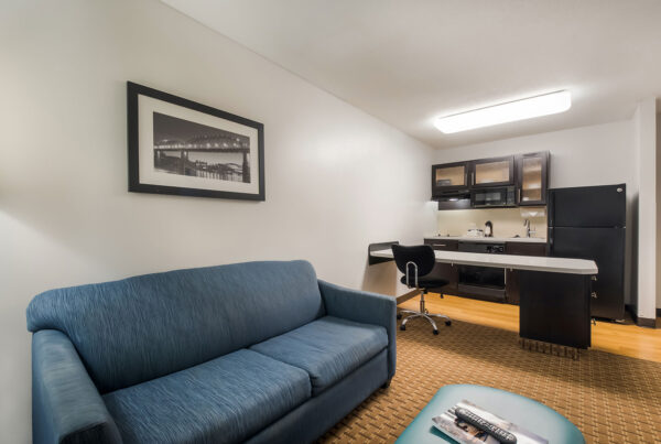 Living area Mainstay Suites Chattanooga